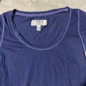 AEO navy scoop neck cotton tee shirt - small